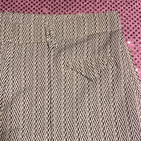 SOLD GREYLIN Dressy Mini Shorts Medium - Picture 6 of 8